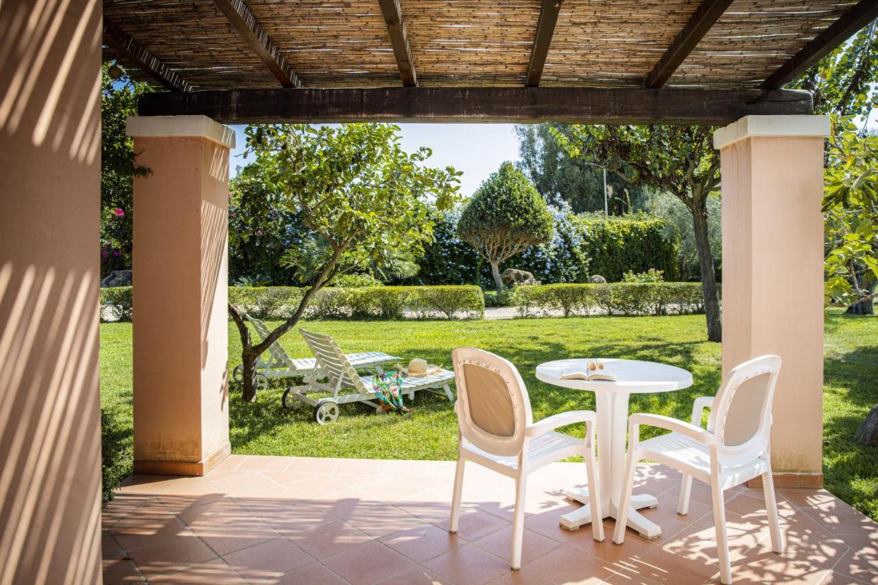 Hotel La Torre Bari Sardo Exterior foto