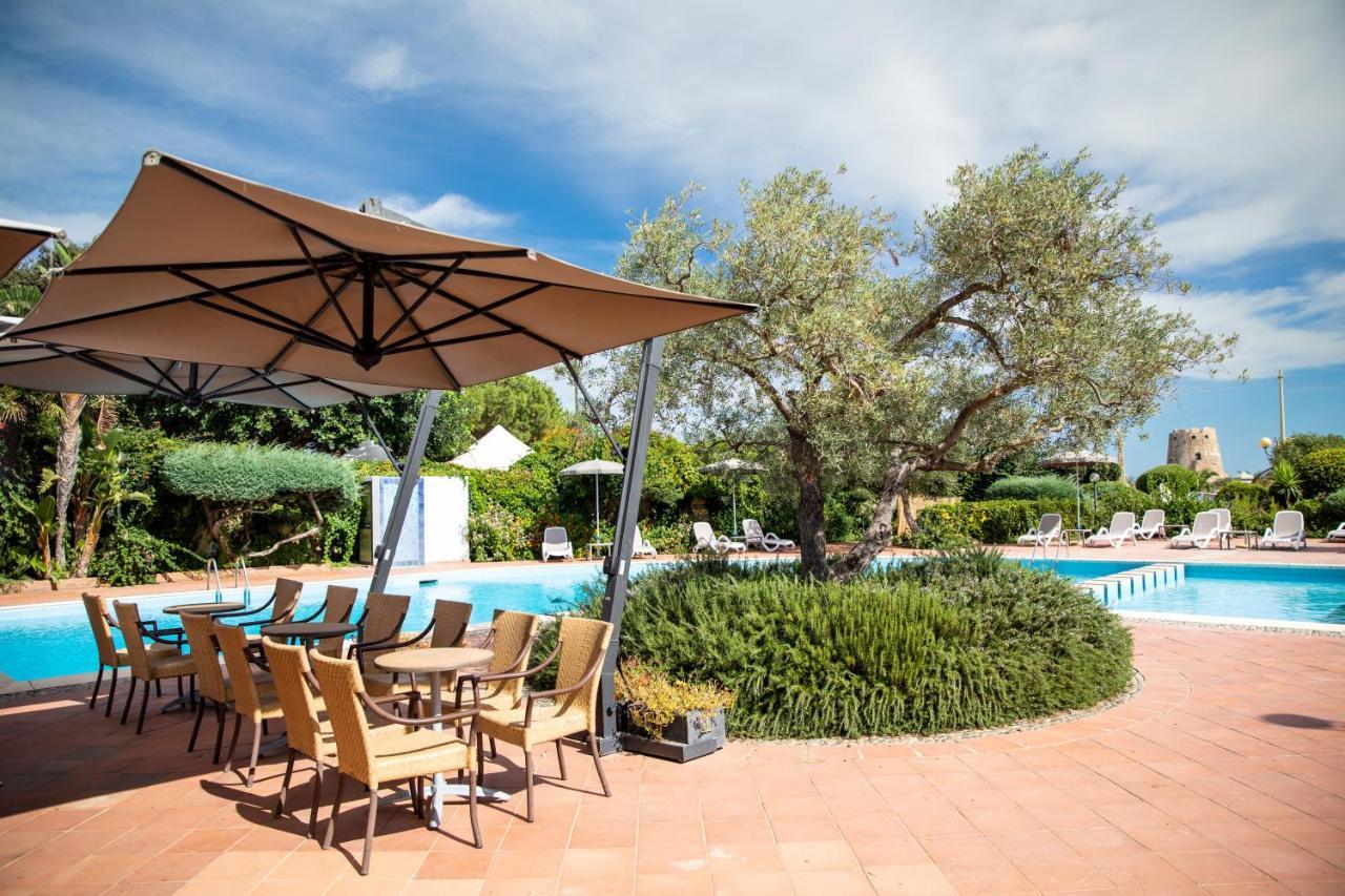 Hotel La Torre Bari Sardo Exterior foto