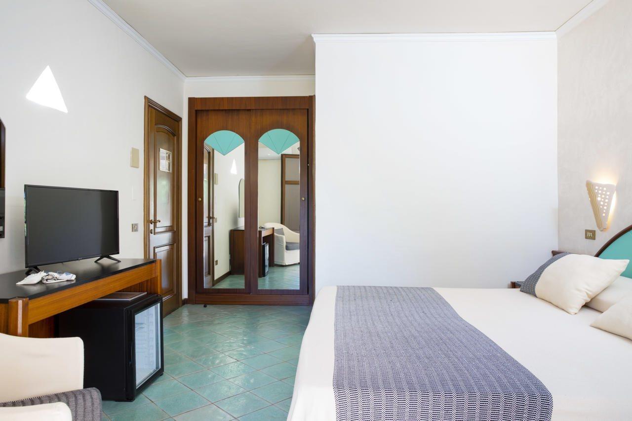 Hotel La Torre Bari Sardo Exterior foto